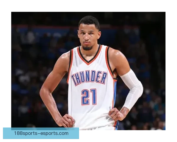 浓眉左手掌恢复良好 本月底将接受复查有望复出