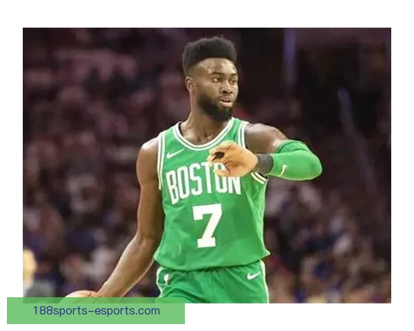 离谱反差布朗吐槽亚历山大罚球近期频繁上双对比赛季平均显巨大变化